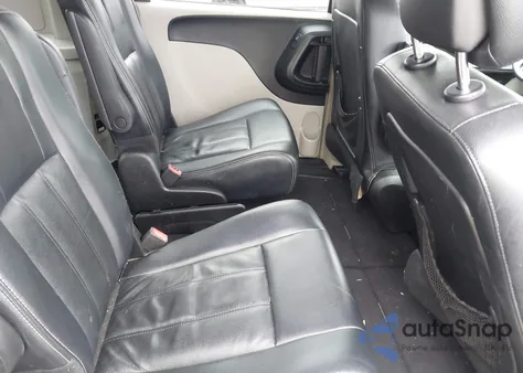 2016 Chrysler Town & Country Touring z USA, uszkodzony, nr VIN 2C4RC1BG6GR231645